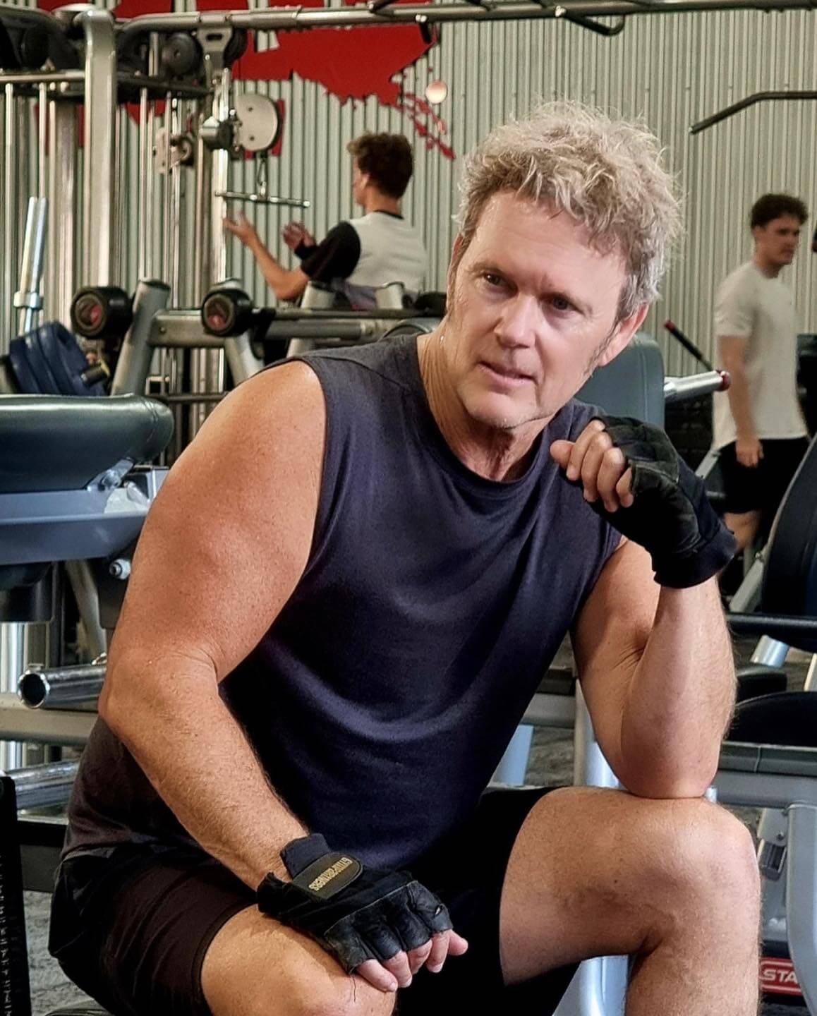 Craig Mclachlan working out in the gym.
